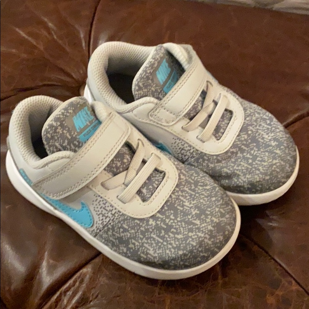 Nike Flex Contact toddler sneakers